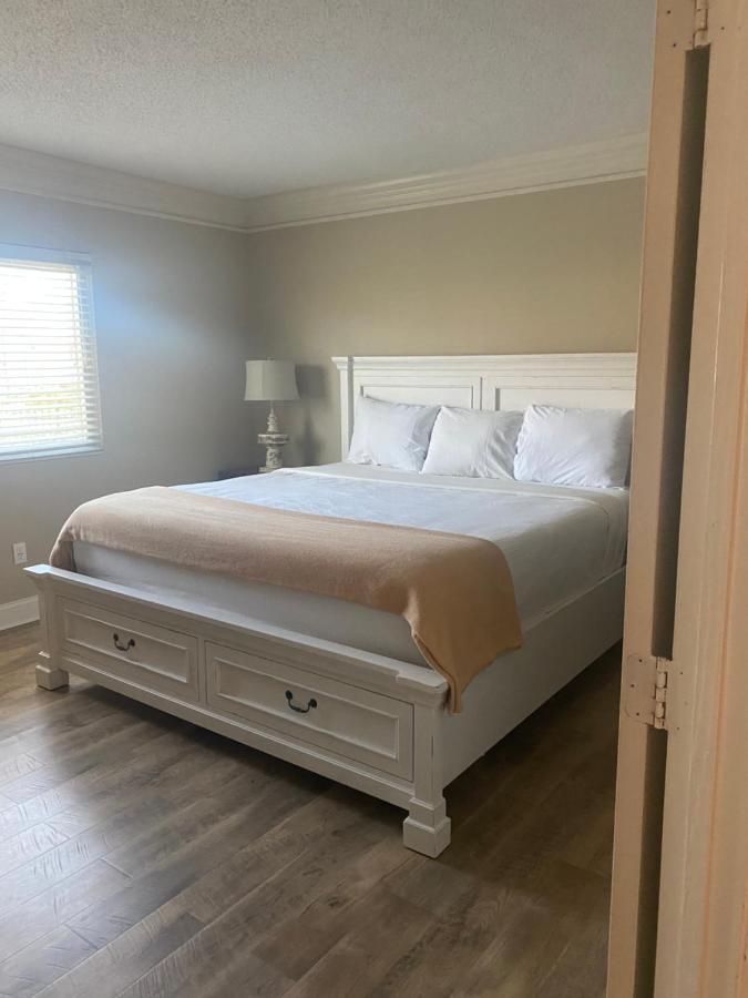 River Place #102 2bd